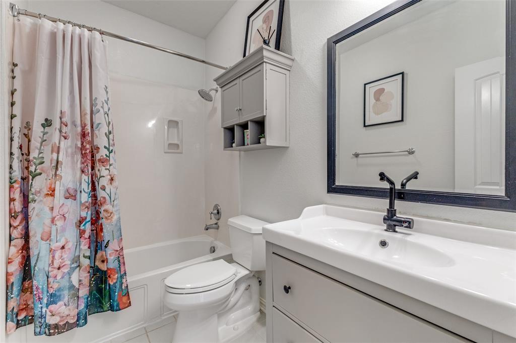 Enclave At Wooded Creek - Residential