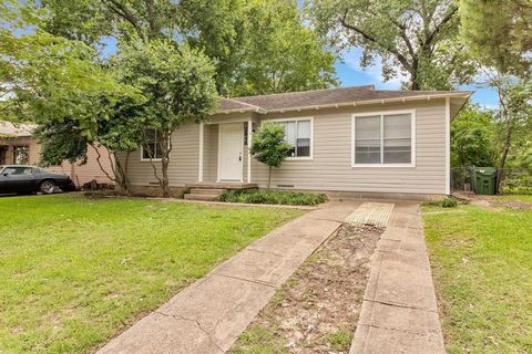 Photo of 2848 Beasley Drive, Garland, TX 75041 (MLS # 21286157)