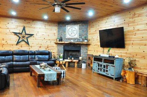 2510 Vz County Road 2403 Canton TX 75103