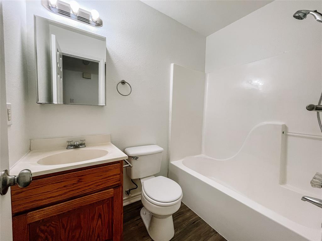 GRAYS G Y 2ND ADDN - Residential Lease