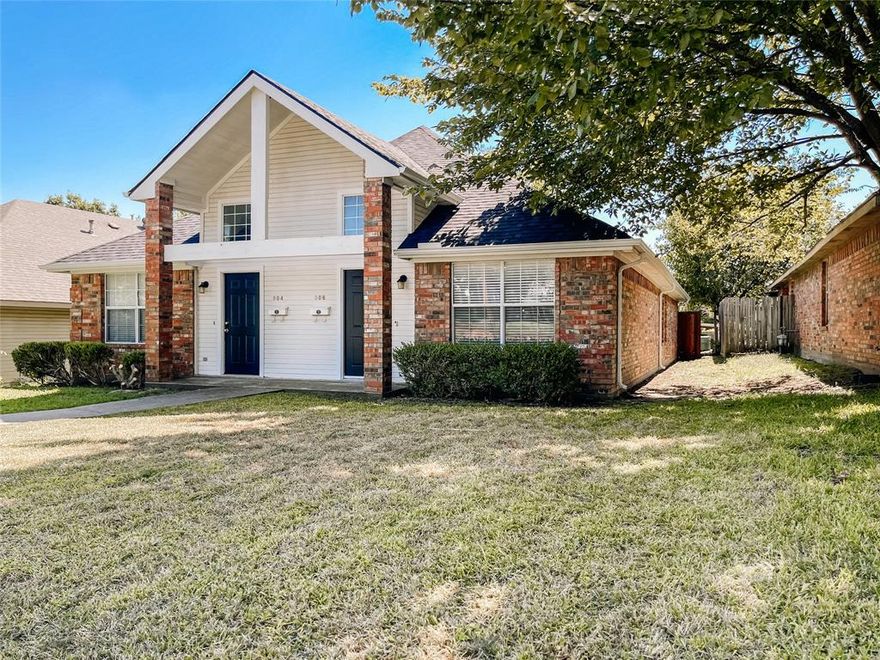 3 BEDROOM 2 BATHROOM UNIT - AVAILABLE FOR IMMEDIATE MOVE-IN! Newly remodeled unit in Sherman! Enjoy the open concept floor plan, new luxury vinyl plank flooring, custom cabinets, fresh paint throughout, backyard with a privacy fence, and 1 car garage and driveway! This home comes with a fridge, stove, dishwasher, and disposal! Just minutes from downtown Sherman and Hwy 75! Allows up to 3 pets with a $400 refundable pet deposit + $25 monthly pet rent. APPLY TODAY!! Applicants will be prequalified and must submit a photo ID prior to viewing the property. Tenants must have a combined household income of 3x monthly rent. If the property meets your needs, an application will be required to run an Enhanced Tenant Background Check. The fee is $45 per applicant and will include criminal, credit and eviction history. We work applications in the order received. Please contact the leasing agent for more details on the property or the application process.