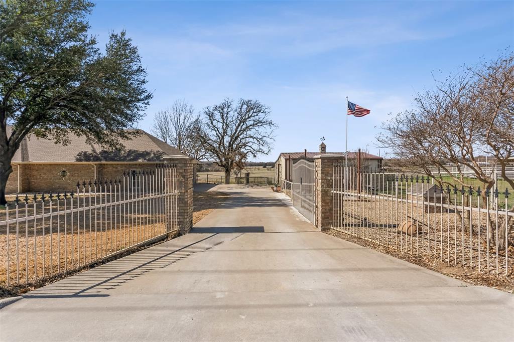 573 N FM 730