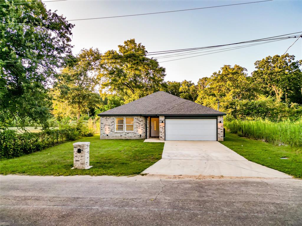 1116 Kingsway