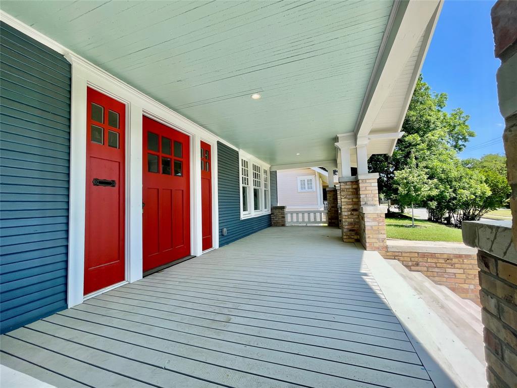 714 Beacon