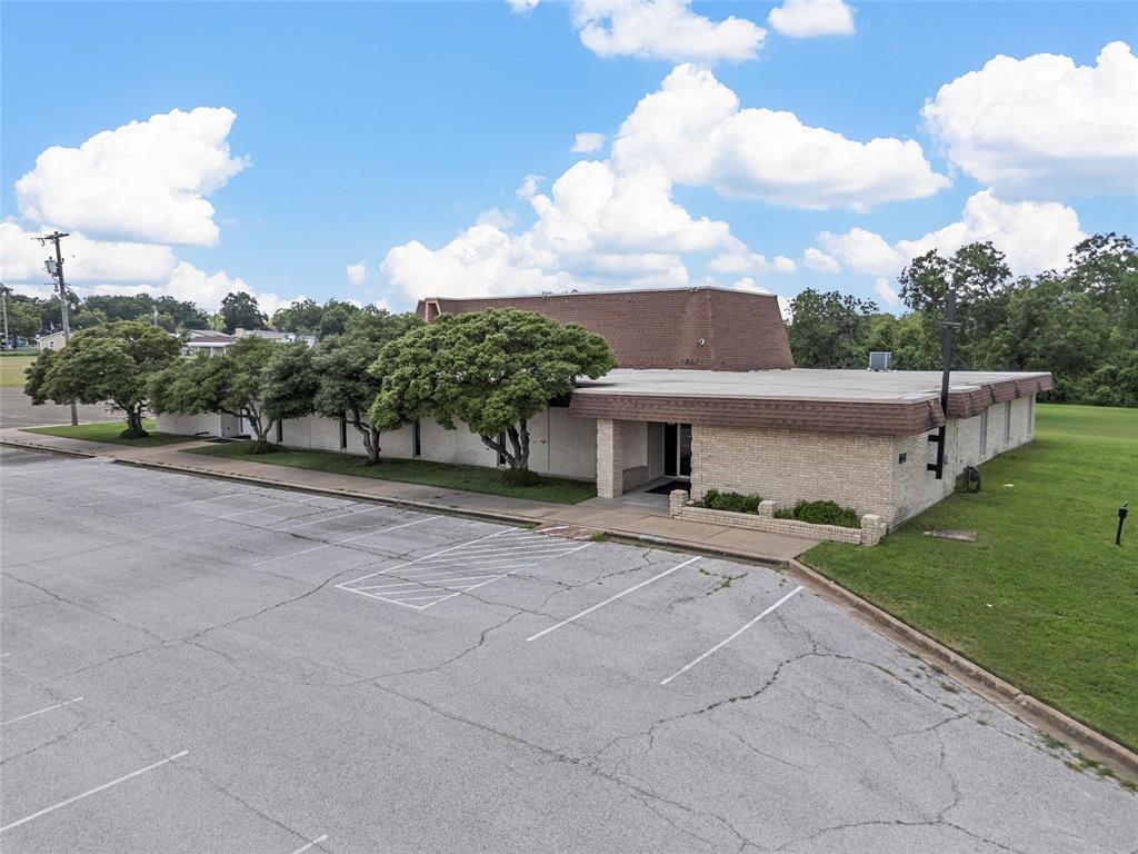 2801 Robinson Drive
