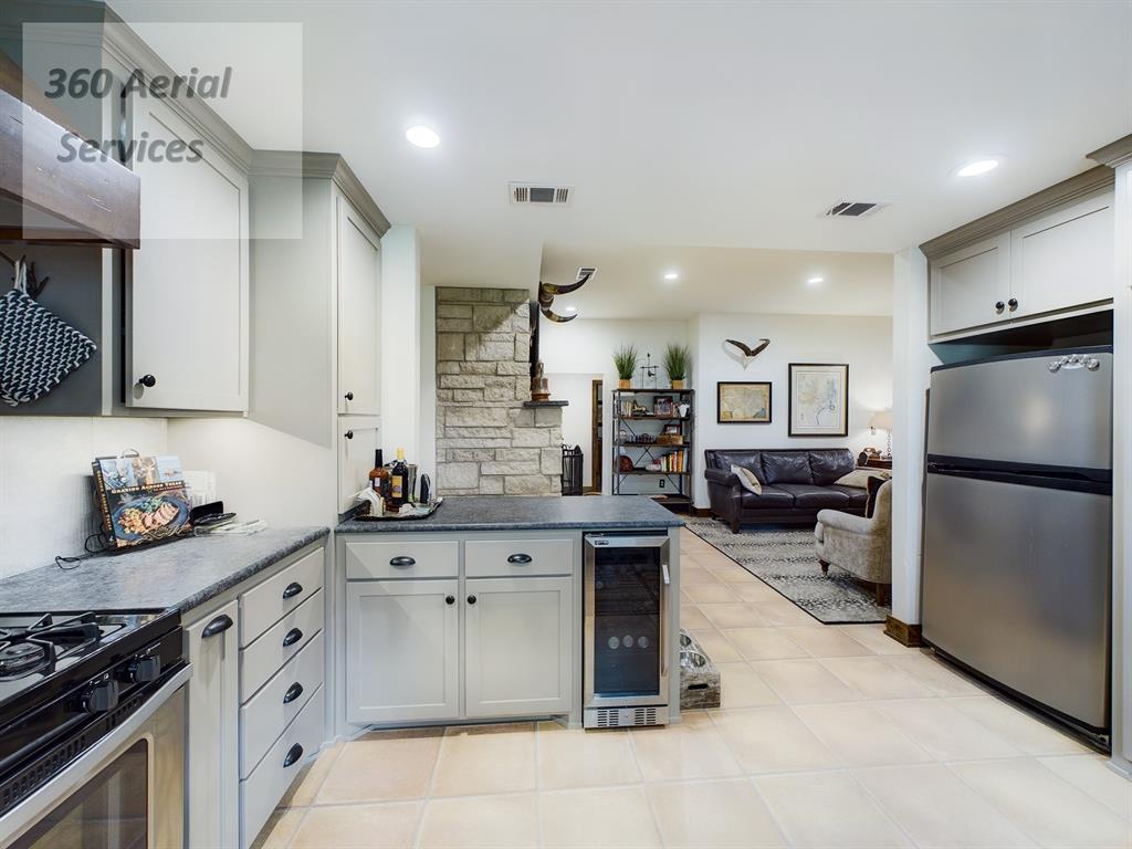 A Winfrey 548 - Residential