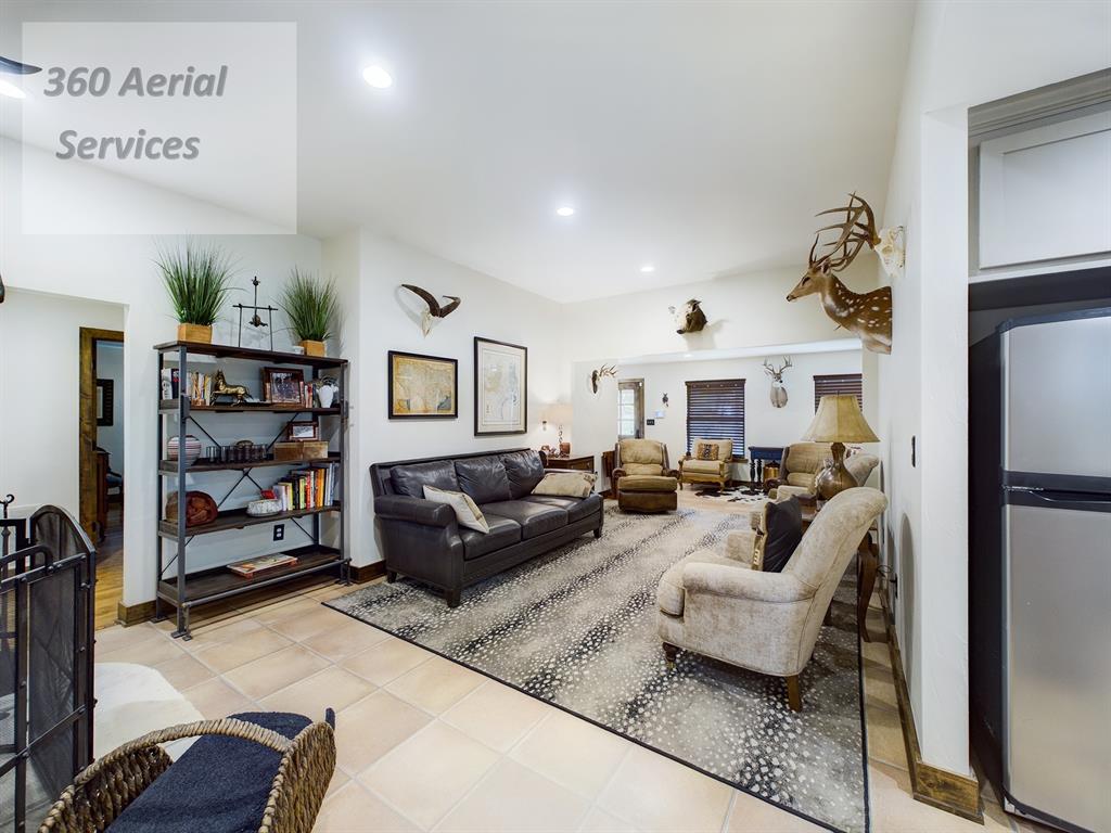 A Winfrey 548 - Residential