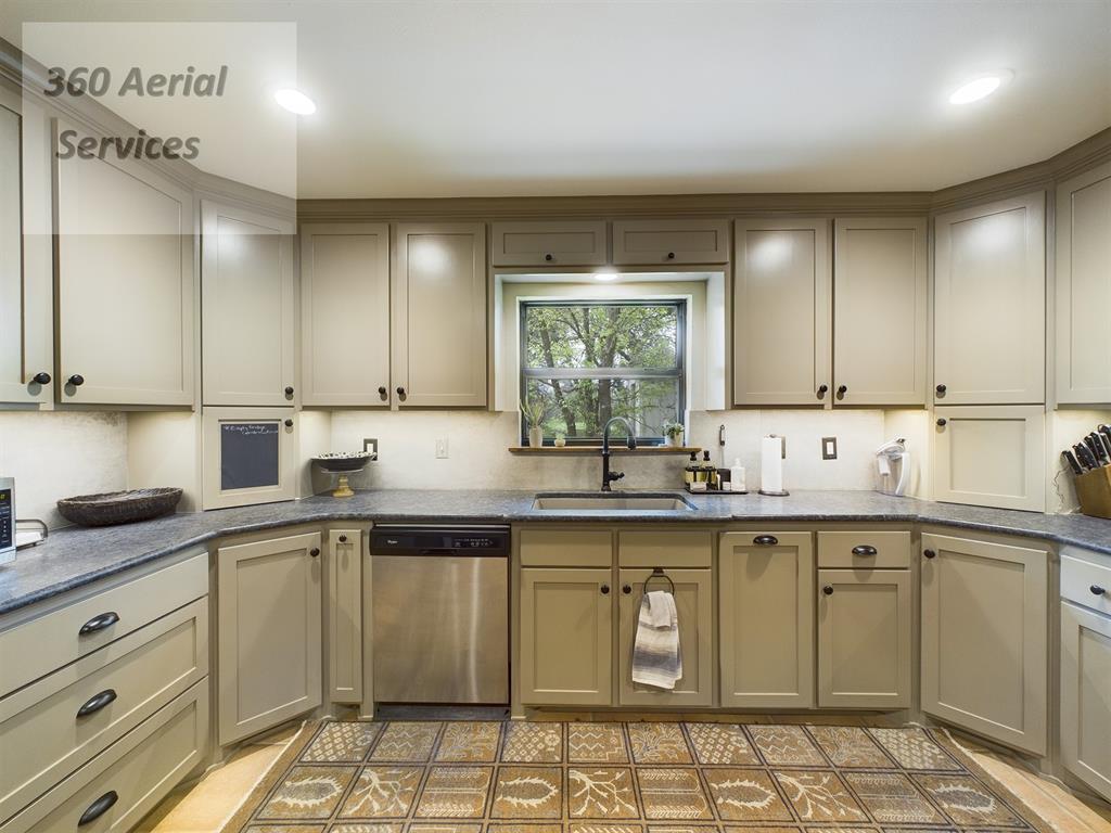 A Winfrey 548 - Residential