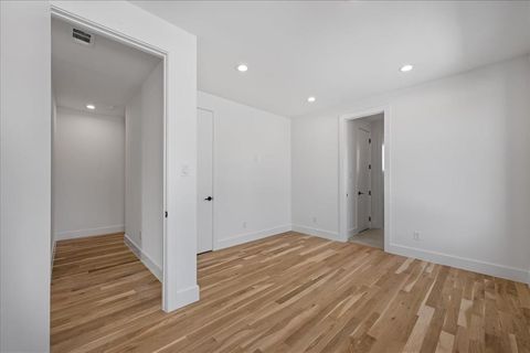 Tiny photo for 4519 Weldon Street, Dallas, TX 75204 (MLS # 21087250)