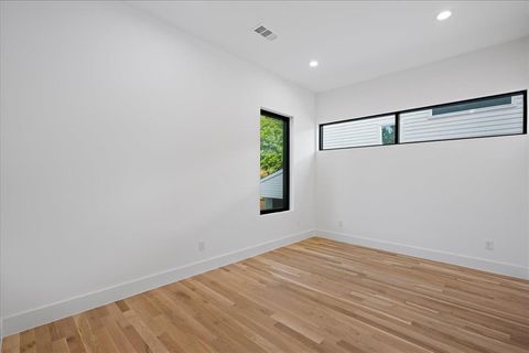 Tiny photo for 4519 Weldon Street, Dallas, TX 75204 (MLS # 21087250)