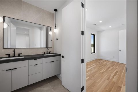 Tiny photo for 4519 Weldon Street, Dallas, TX 75204 (MLS # 21087250)