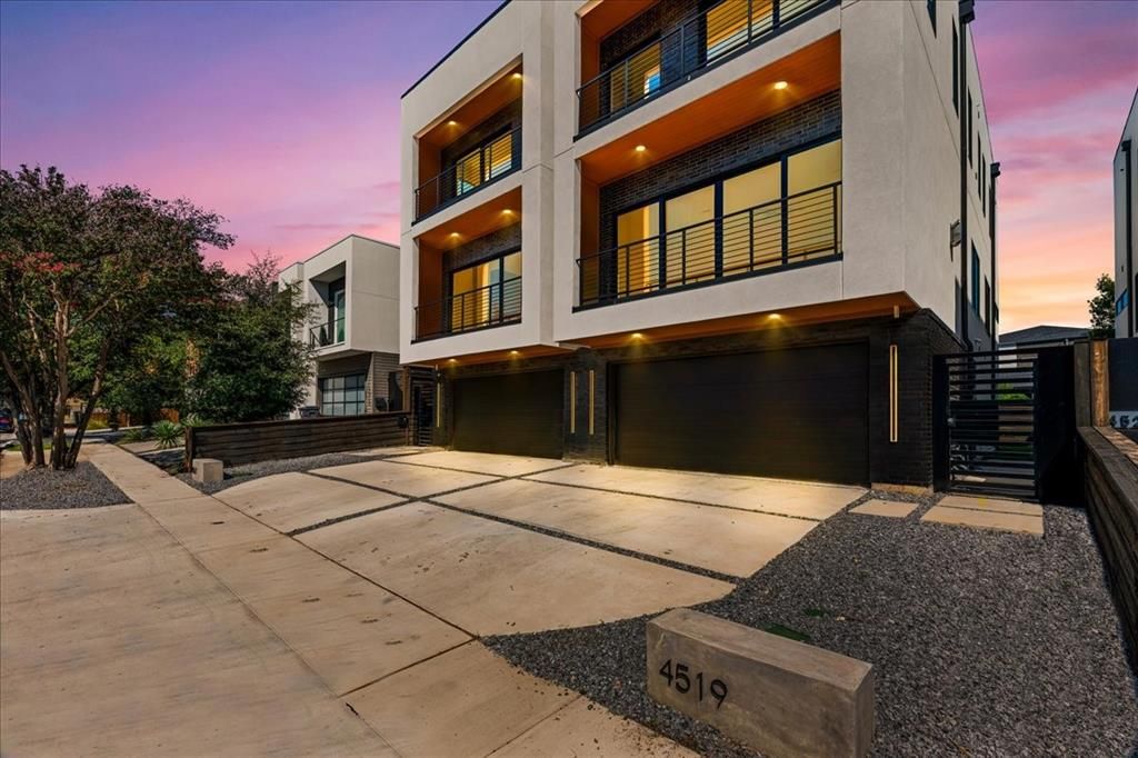 Photo for 4519 Weldon Street, Dallas, TX 75204 (MLS # 21087250)