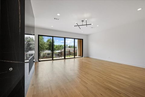 Tiny photo for 4519 Weldon Street, Dallas, TX 75204 (MLS # 21087250)