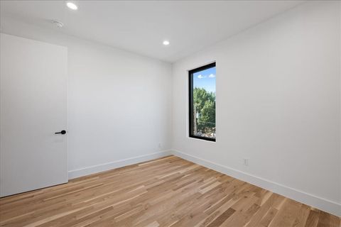 Tiny photo for 4519 Weldon Street, Dallas, TX 75204 (MLS # 21087250)