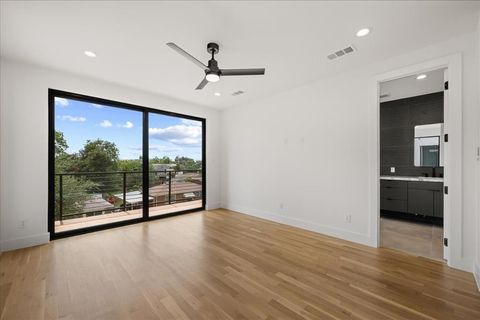 Tiny photo for 4519 Weldon Street, Dallas, TX 75204 (MLS # 21087250)