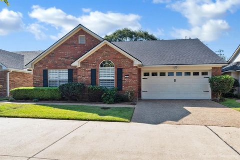181 Kings Crossing Shreveport LA 71105