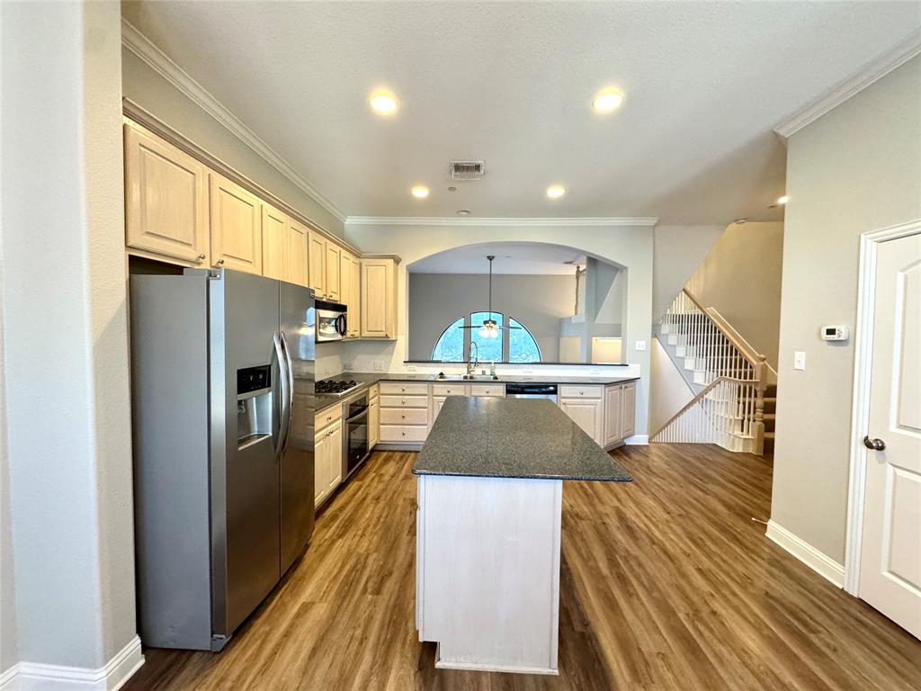 Town Homes At Legacy Town Cent - Residential