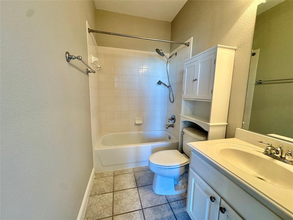 Town Homes At Legacy Town Cent - Residential