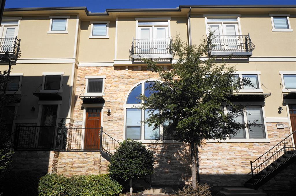 Town Homes At Legacy Town Cent - Residential