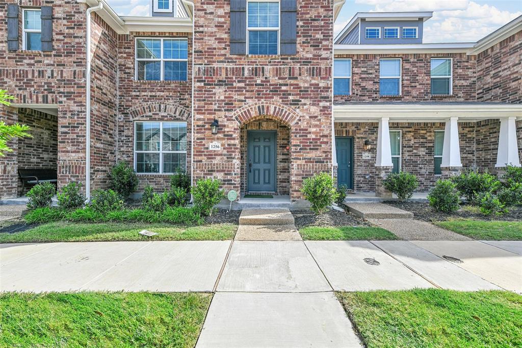 1256 Jones Trail