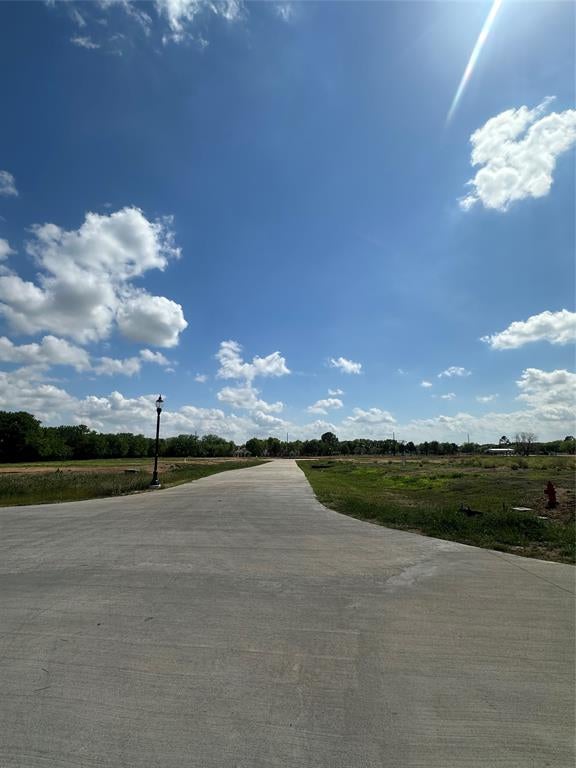 8142 Fields Road