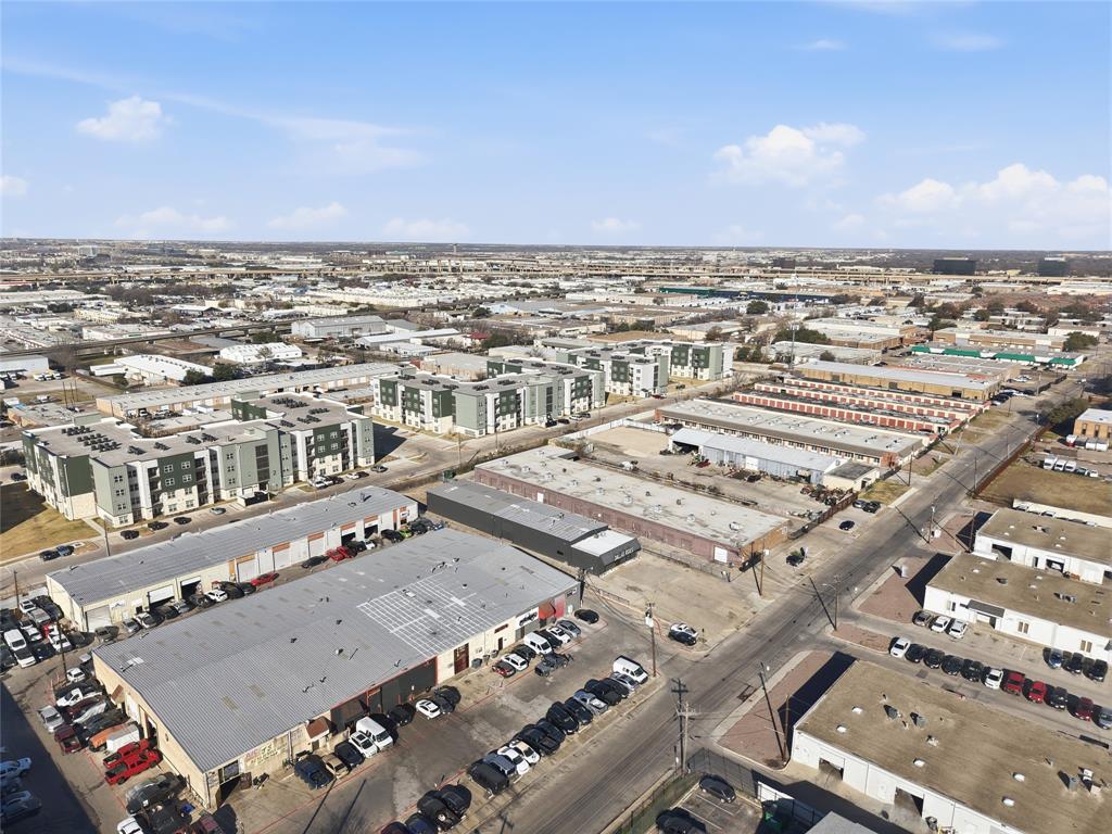 ROYAL LANE HEIGHTS - Commercial Sale