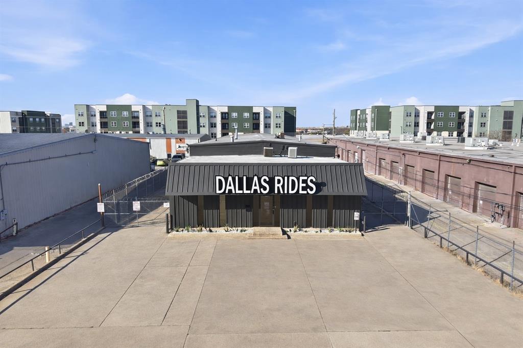 ROYAL LANE HEIGHTS - Commercial Sale