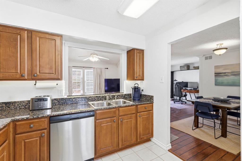 Prestonwood Green Condos - Residential