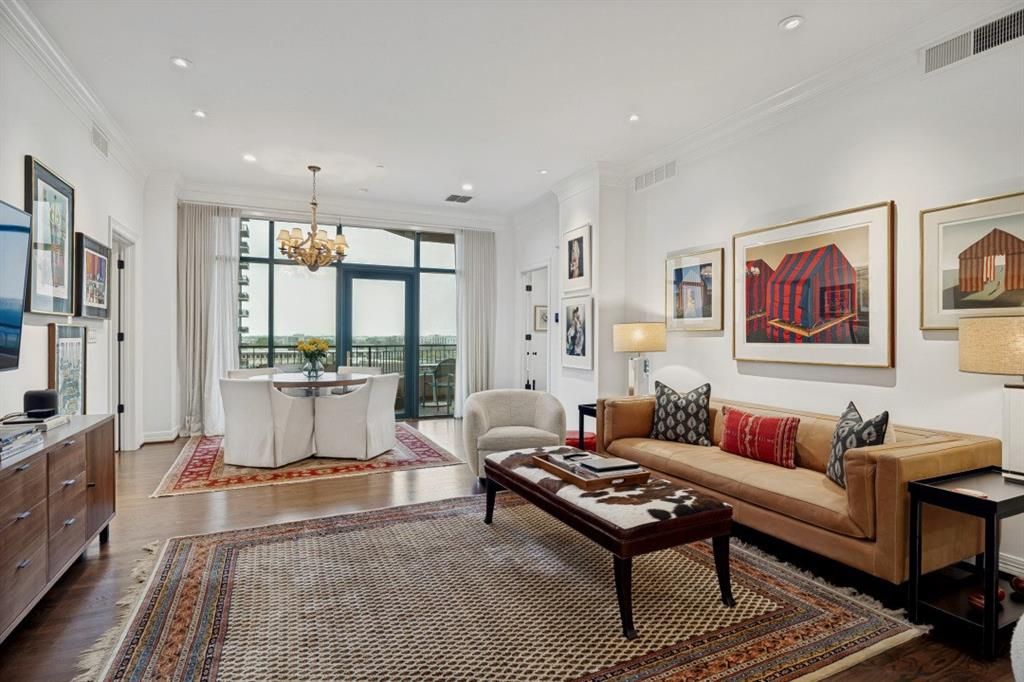 Photo of 2828 Hood Street #801, Dallas, TX 75219 (MLS # 21265597)