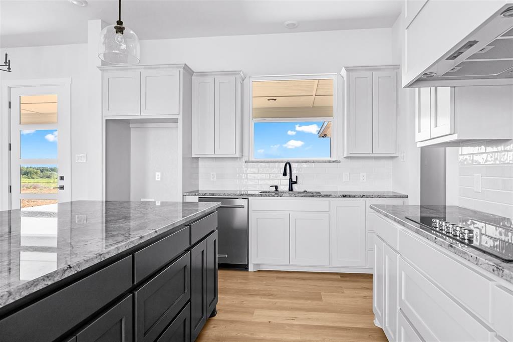 4 Points Ests Ph I - Residential