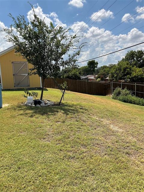 A home in Benbrook