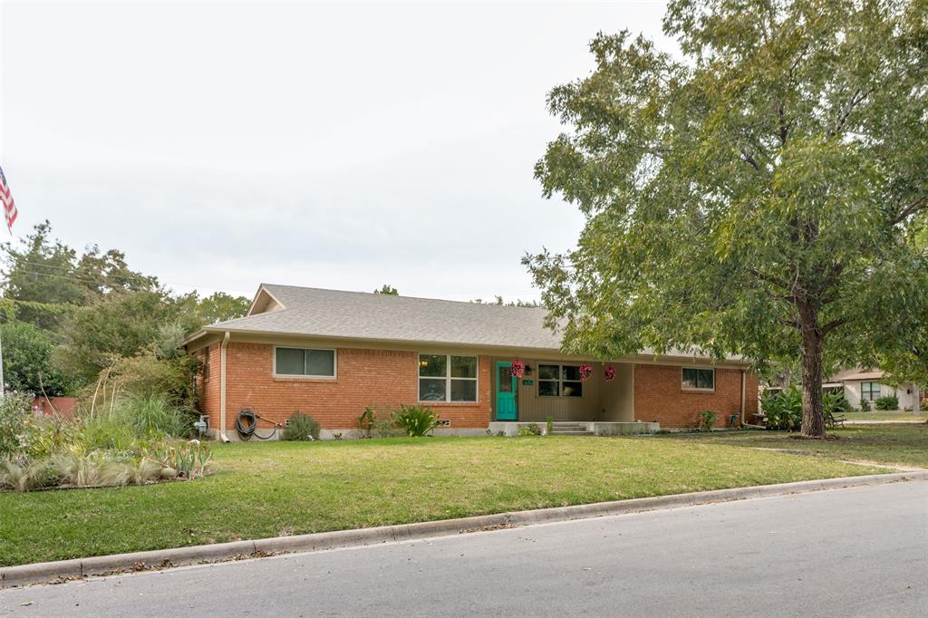 4200 Elmwood Drive
