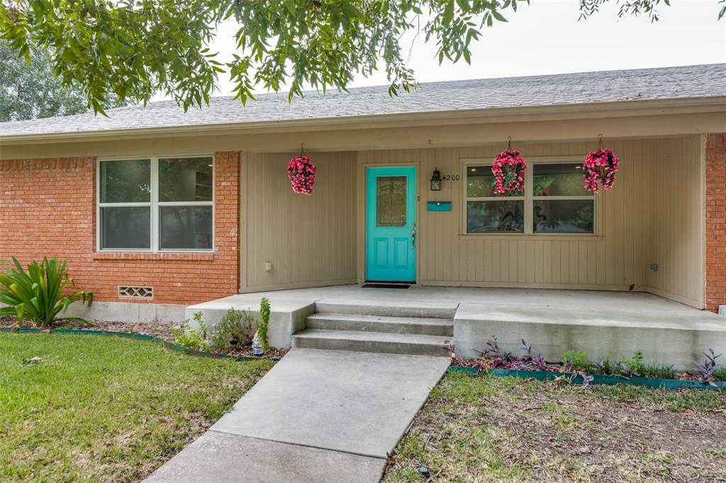 4200 Elmwood Drive