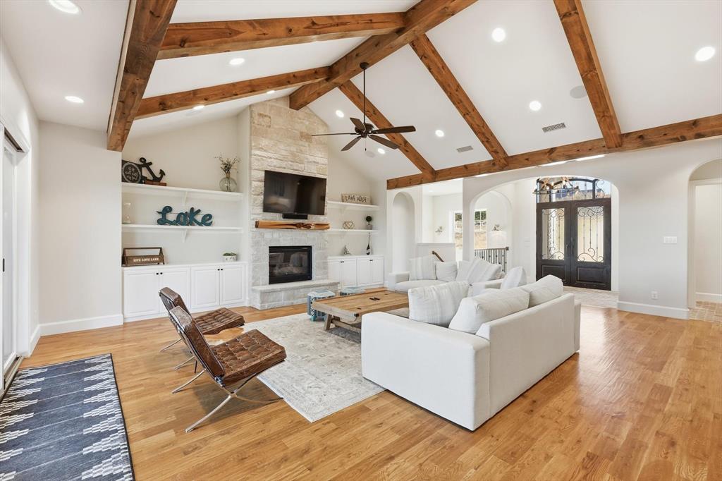 7105 W Hells Gate Drive