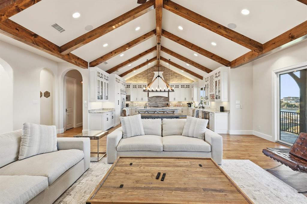 7105 W Hells Gate Drive