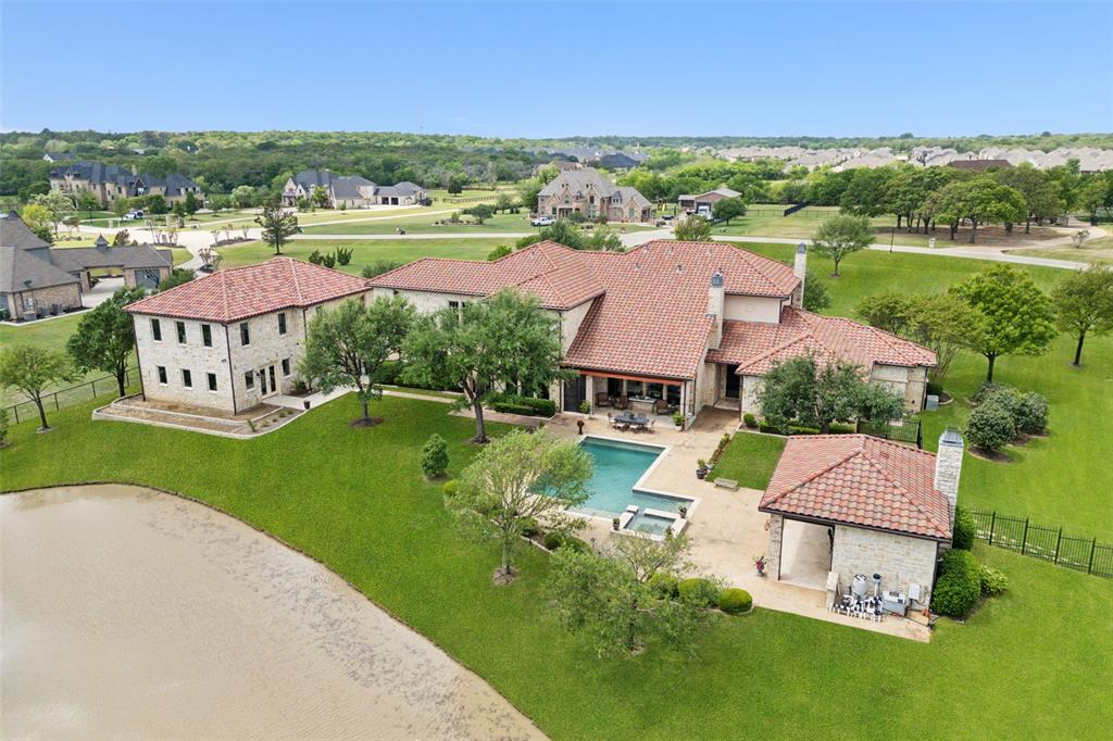 612 Manor Drive
