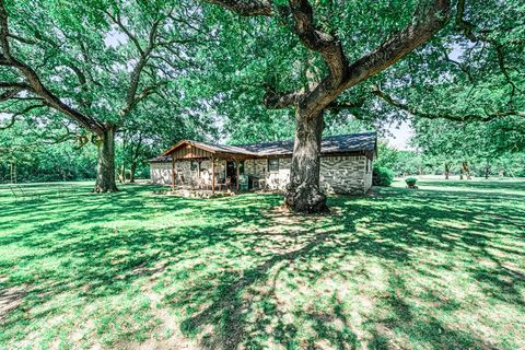 2341 FM 2649 Lone Oak TX 75453
