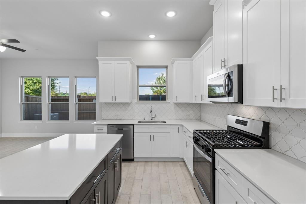813 Heart Reef Road