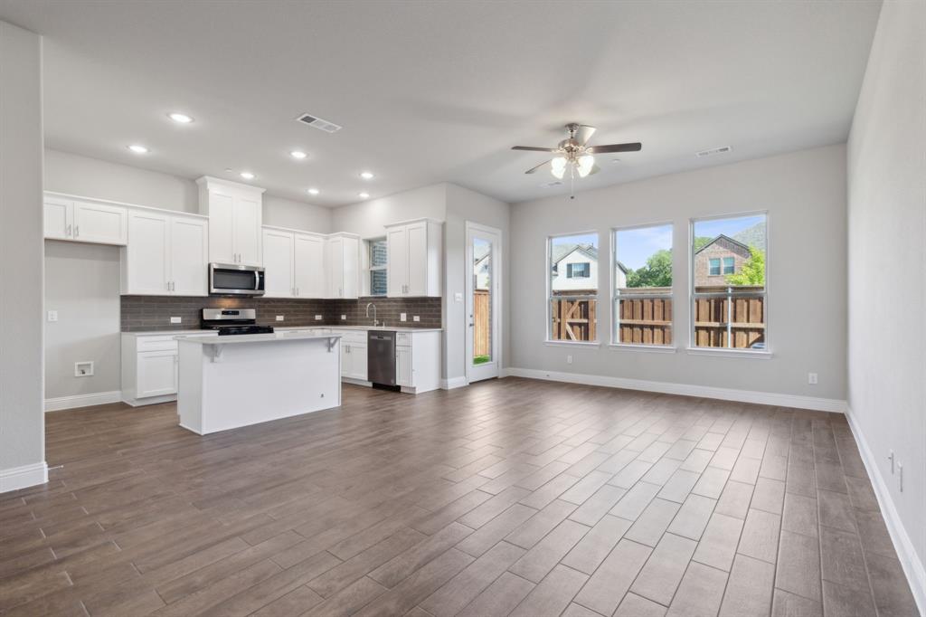 813 Heart Reef Road