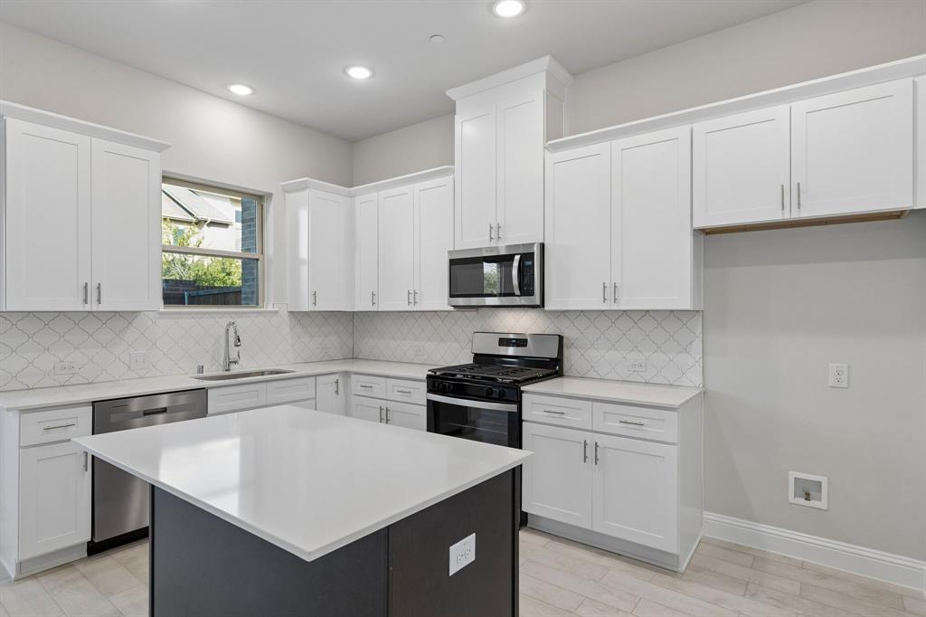 813 Heart Reef Road