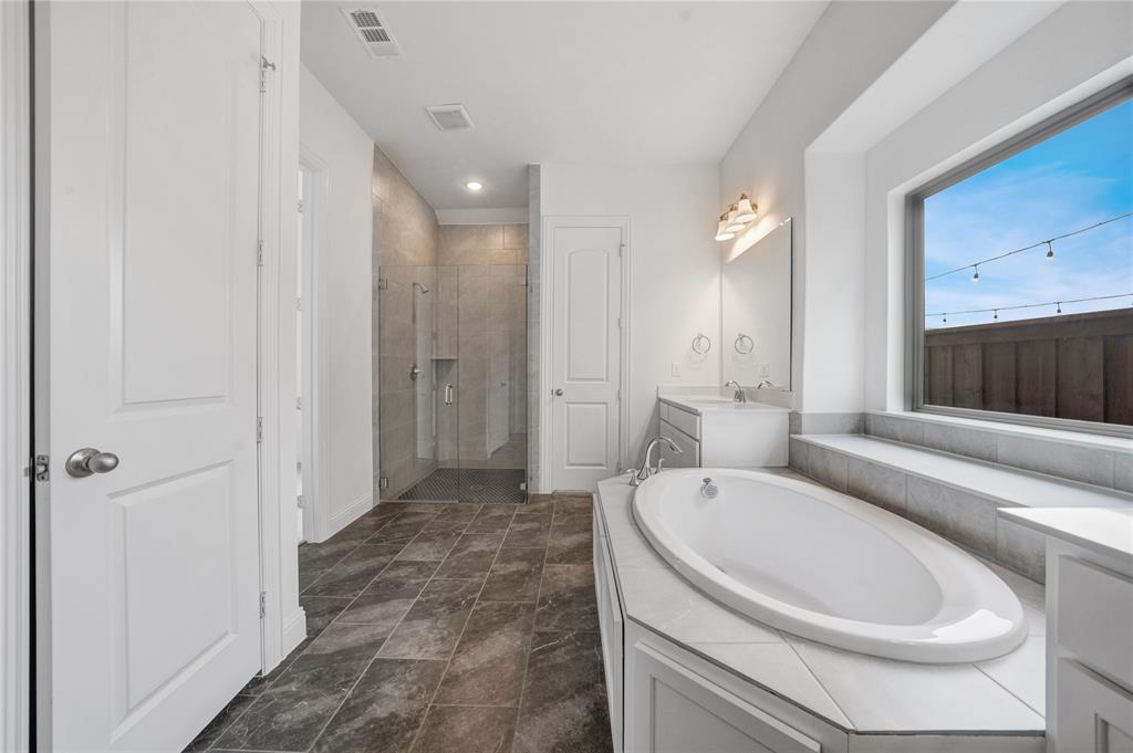 THE RIDGE AT NORTHLAKE PHA SE 2 - Residential