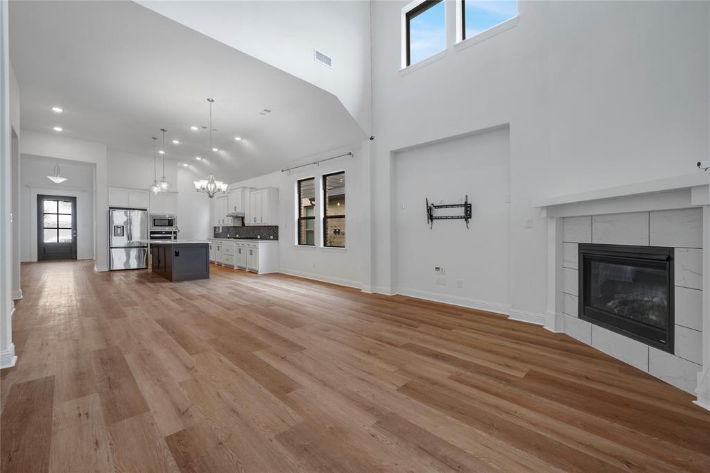 THE RIDGE AT NORTHLAKE PHA SE 2 - Residential