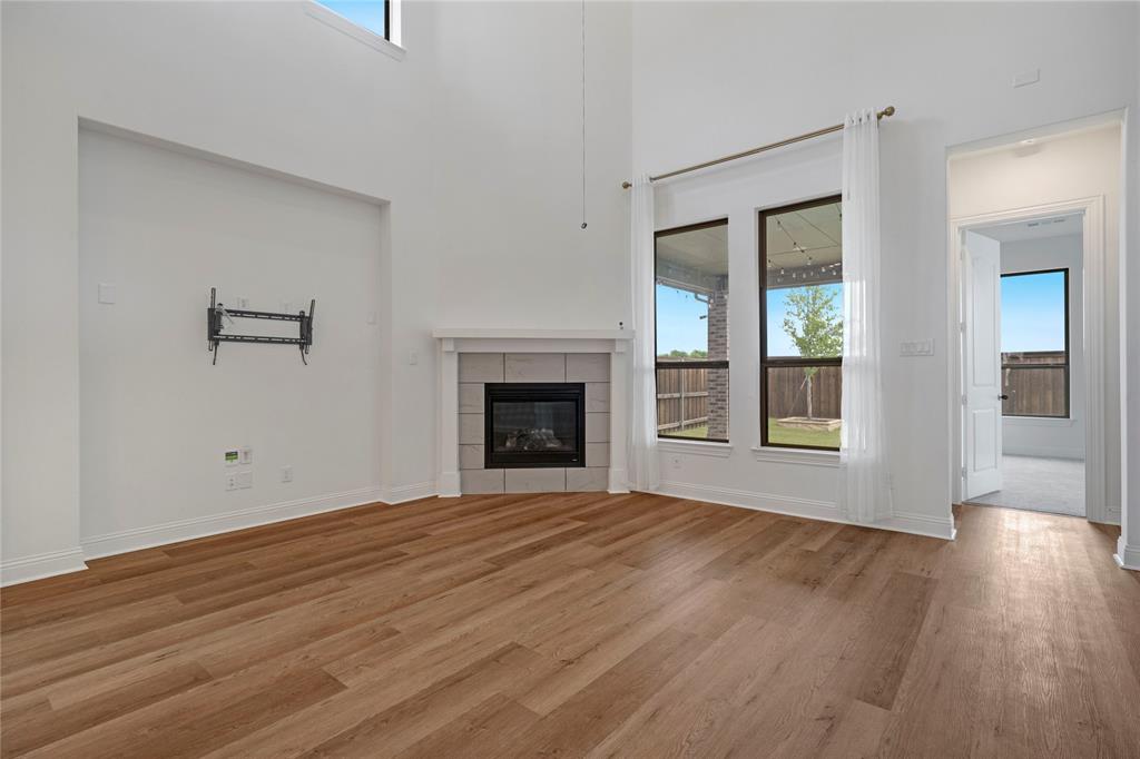 THE RIDGE AT NORTHLAKE PHA SE 2 - Residential