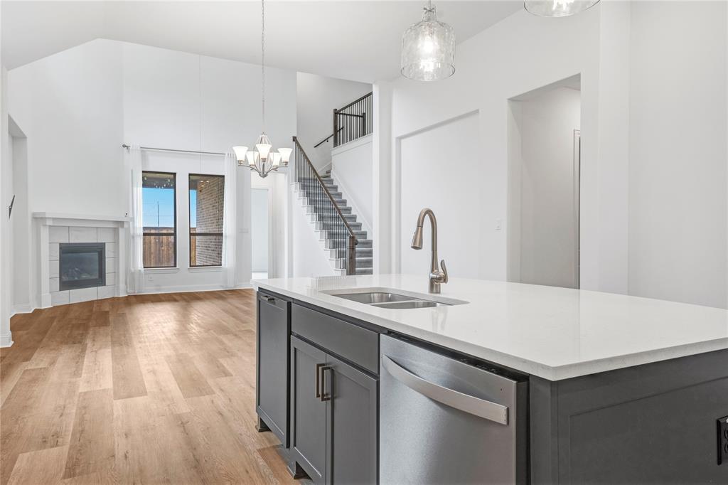 THE RIDGE AT NORTHLAKE PHA SE 2 - Residential