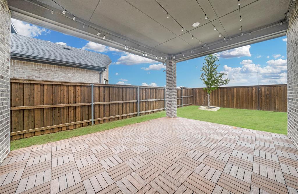 THE RIDGE AT NORTHLAKE PHA SE 2 - Residential