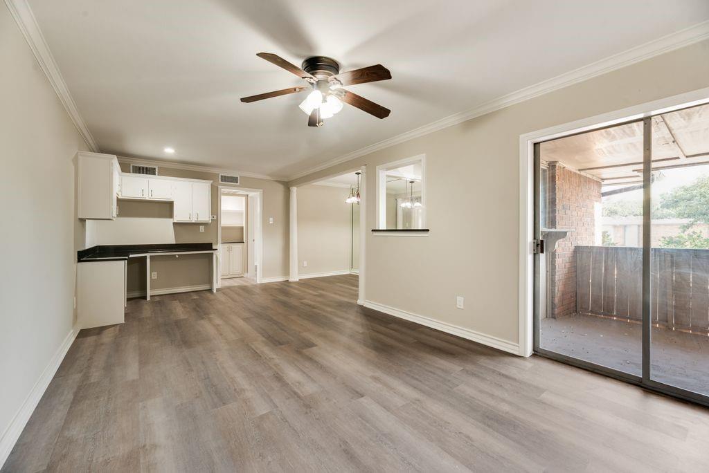 2802 Escada Drive 207