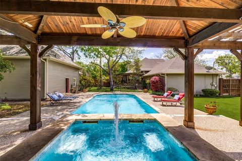 A home in Waxahachie