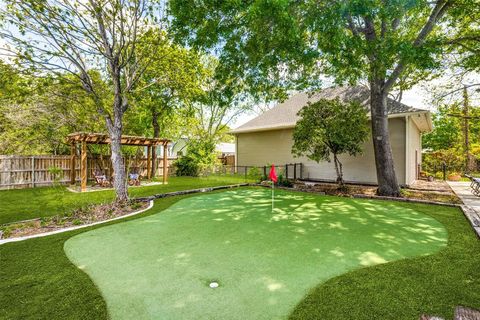 A home in Waxahachie