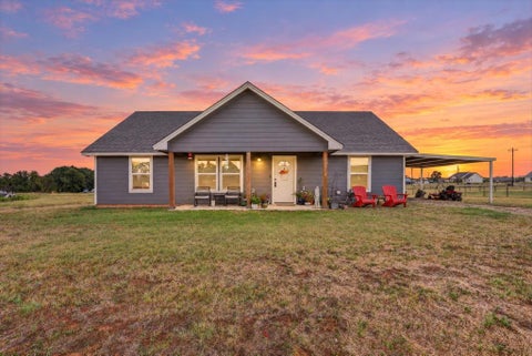 Photo of 1012 Brown Court, Poolville, TX 76487 (MLS # 21385867)