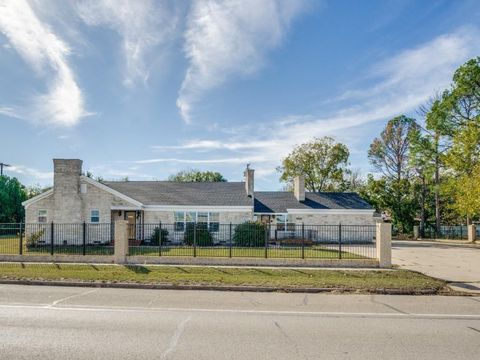 A home in Nocona